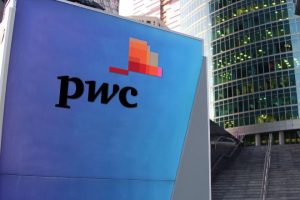 PwC abre una nueva vía para desaguar los activos tóxicos de la banca